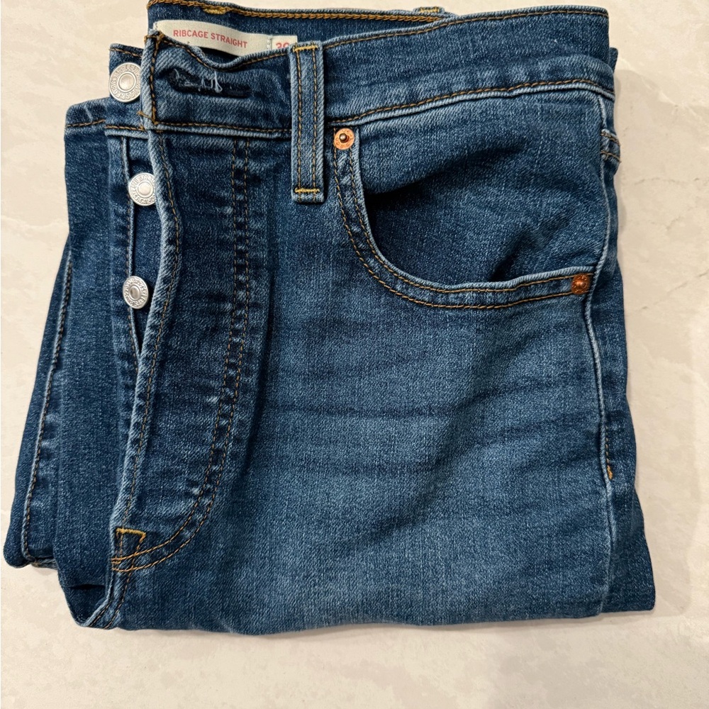Levi's Women's Ribcage Straight Leg Jeans